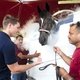 Криотерапия скаковых лошадей в специальных кабинах Revive Cryotheraphy способствует быстрому восстановлению мышц скаковых лошадей (Дубай, ОАЭ). На фото внизу – конюшня исследовательского центра