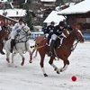 Настало время снежного конного поло