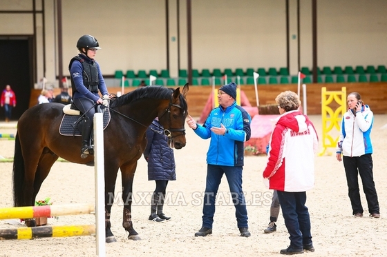 В Maxima Stables прошли учебно-тренировочные сборы по троеборью