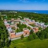 Императорские конюшни в Петергофе выставили на торги за 204 млн рублей